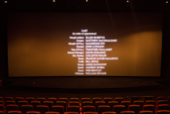 G22恒峰集团国际党委组织召开《长津湖》观影活动