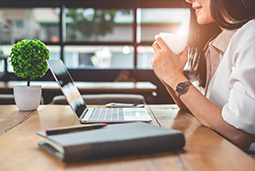 G22恒峰集团国际曾诚：女性心态会更沉稳 未来性别区别没那么大